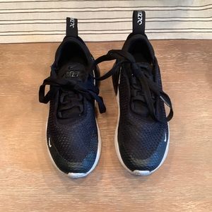 Sz 11 Nike air max blk/wht